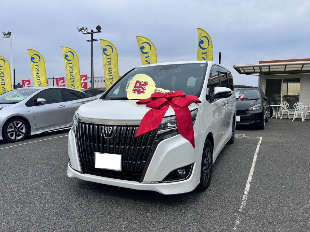 プリウスエアロ中古車はコンチネント